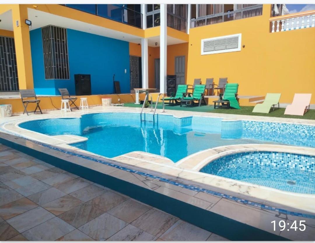 Hotel Residencial Oliveira Porto Novo Zewnętrze zdjęcie